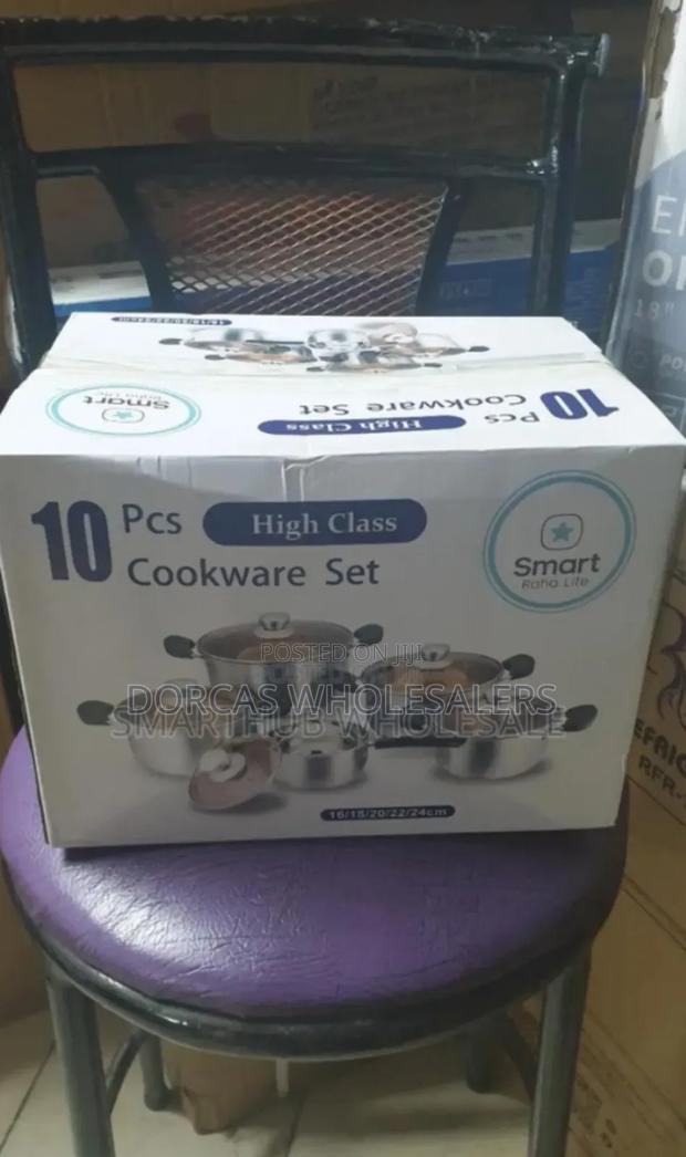 Complete Set Ten Pieces Cookwares. Stainless