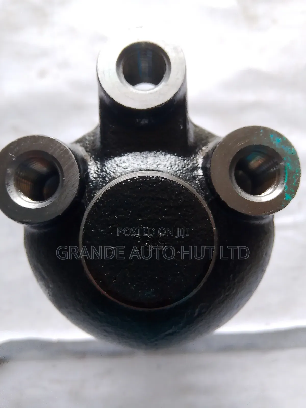 Upper Ball Joint for Hyundai H100 (Ctr Brand)