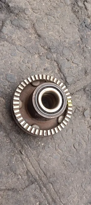 Rear Wheel Hubs Impreza 2wd.