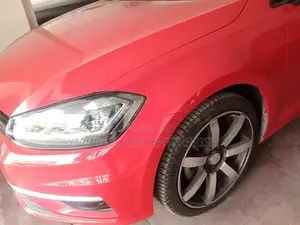 Volkswagen Golf TSI S FWD 2018 Red