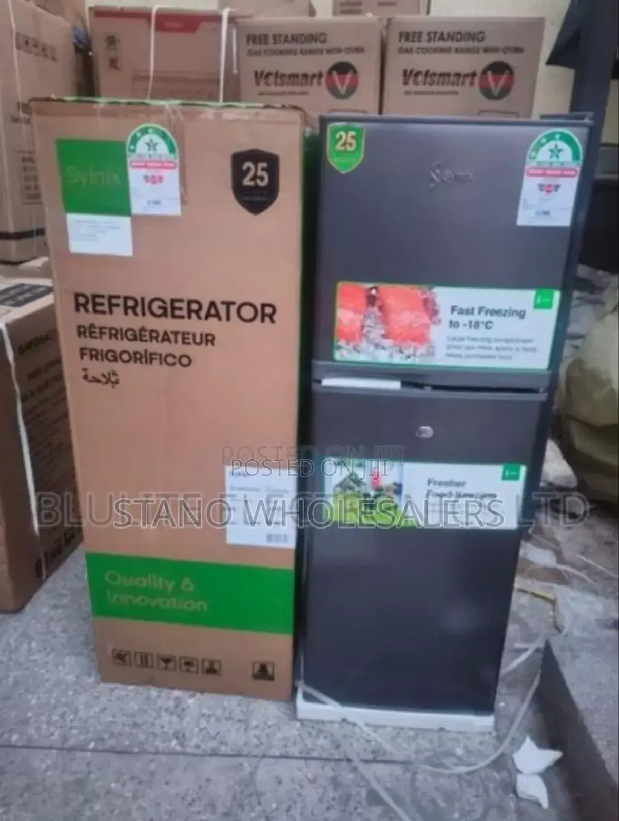 Colour Black- Synix 137l Fridge