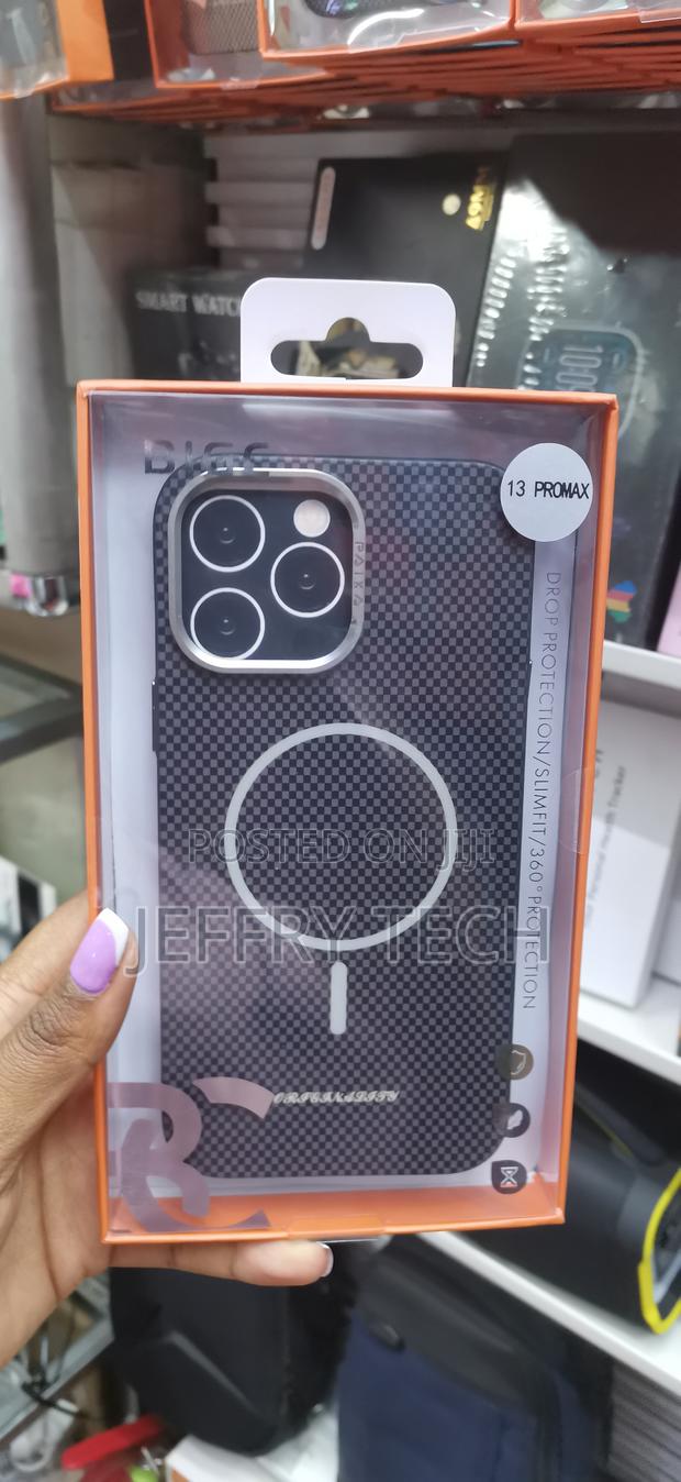 Azzes Tribal Apple iPhone 13 Pro Max Carbon Fiber Case -Black
