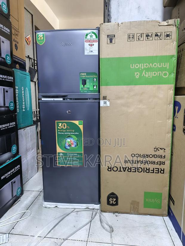 Double Door Refrigerator 137l Capacity - thumbnail 2