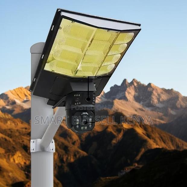 Audio Warning 12mp 4g PTZ Multiple Lens Solar Camera Solar Streetlight