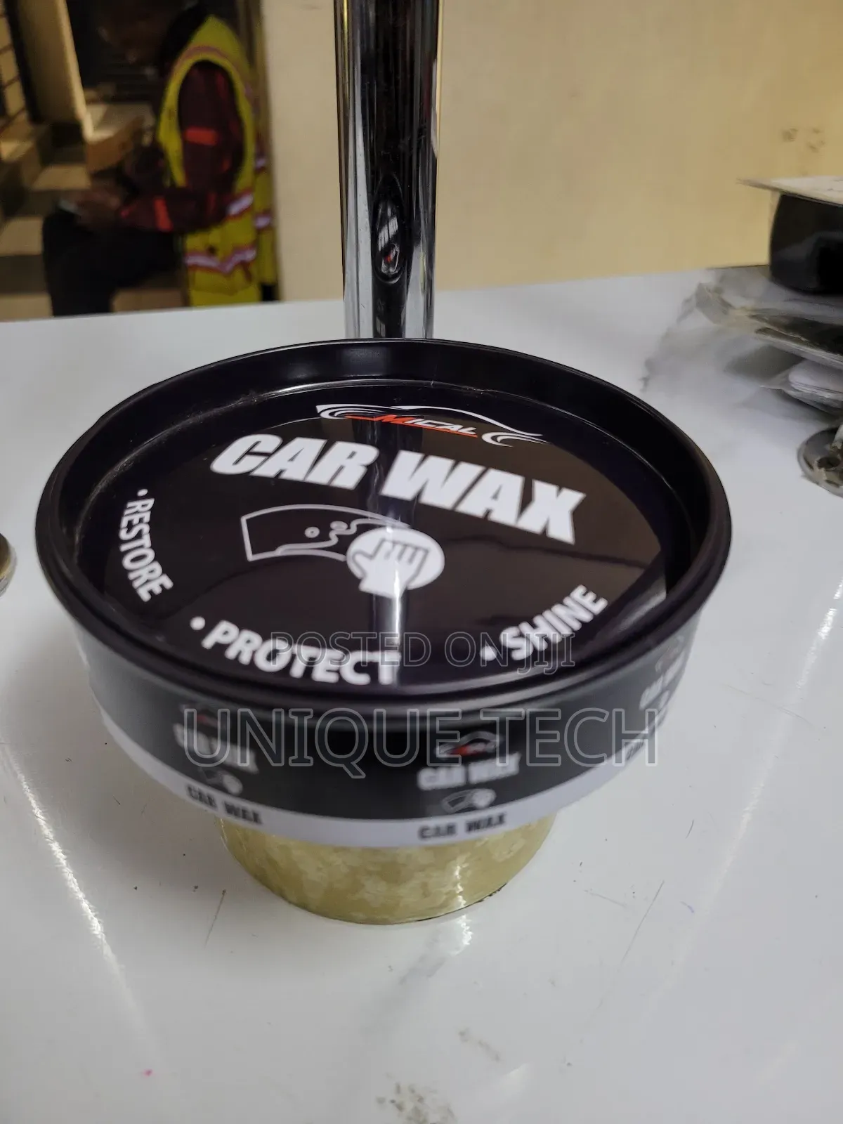 Vehicle Body Wax Polish