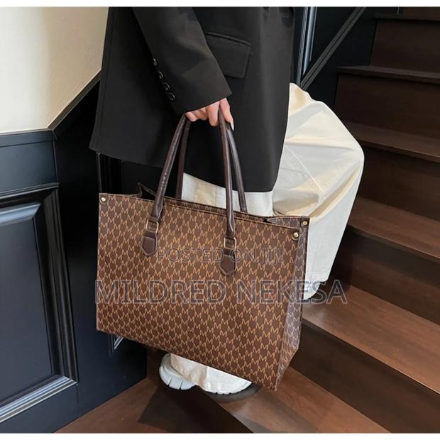 Ladies Min Tote Bags Tote Bags And
