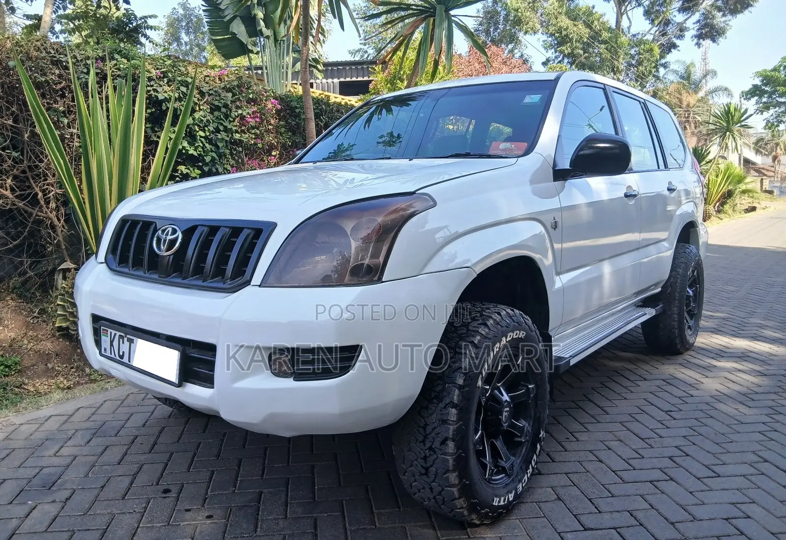 Toyota Land Cruiser Prado 2006 White