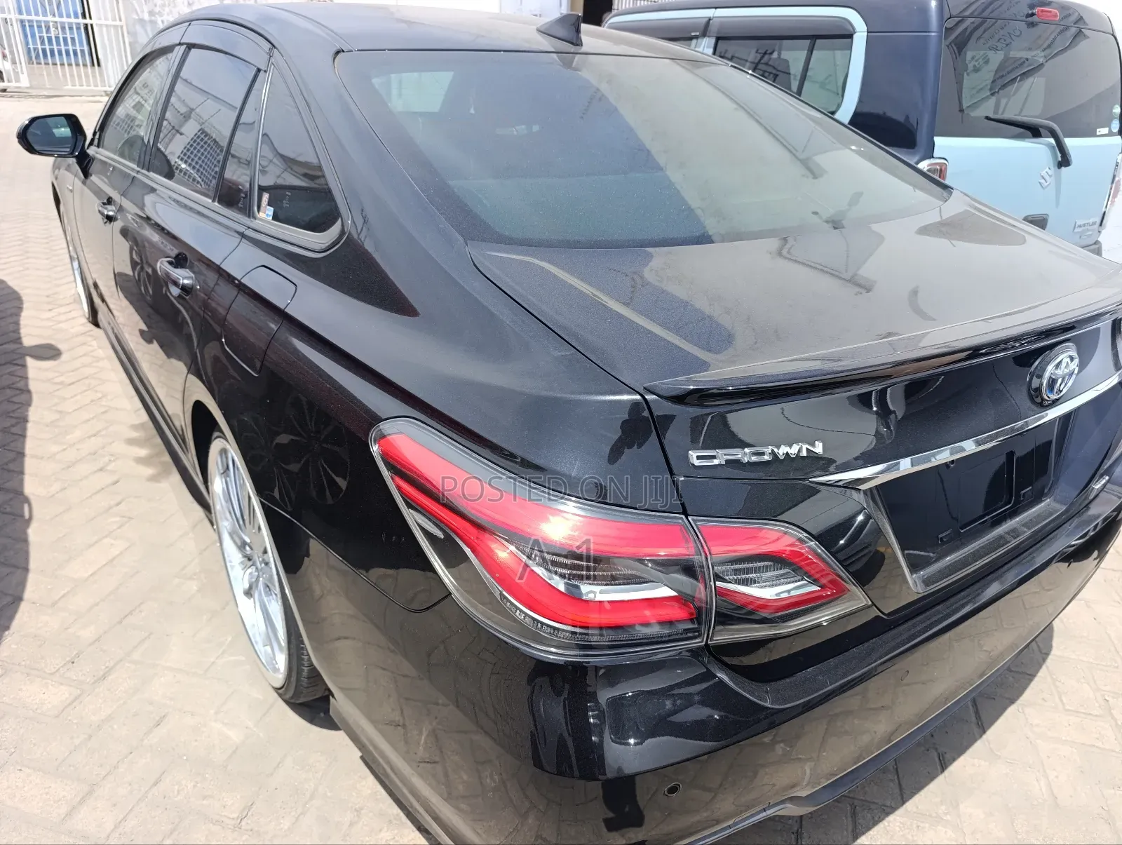 Toyota Crown 2019 Black
