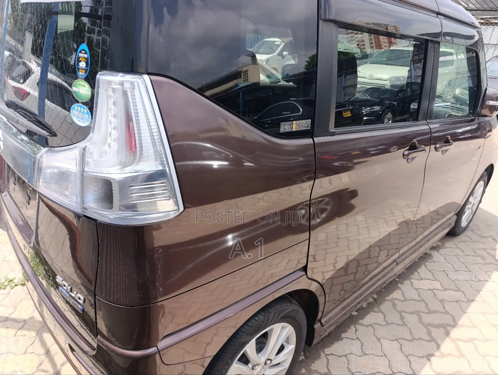 Suzuki Solio 2018 Maroon
