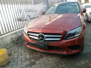 Mercedes-Benz C200 2018 Red