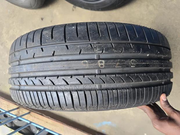 225/55r17 Dunlop Tyre - thumbnail 2