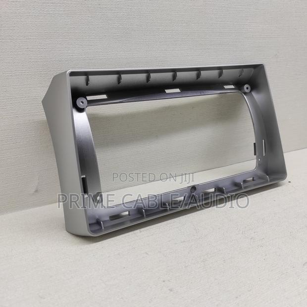 Toyota Ist 2007 9 Inch Frame/Console - main view