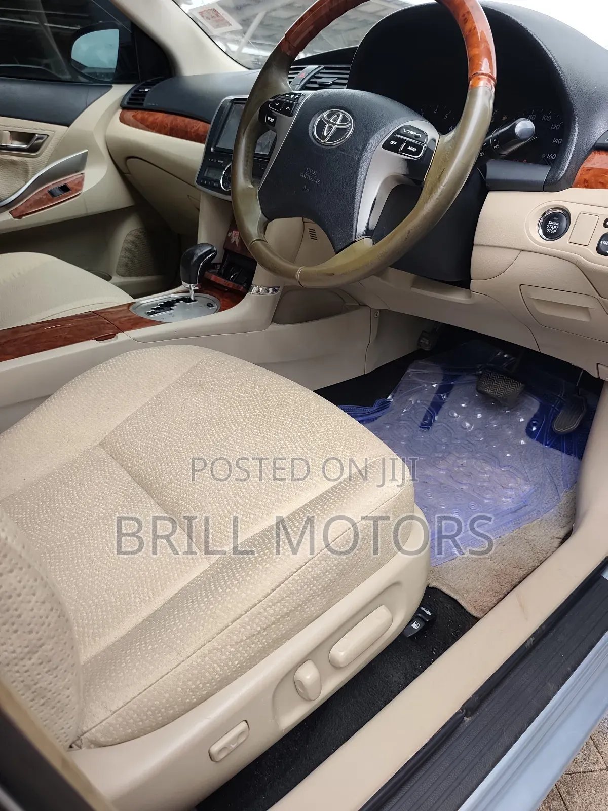 Toyota Premio 2014 Blue