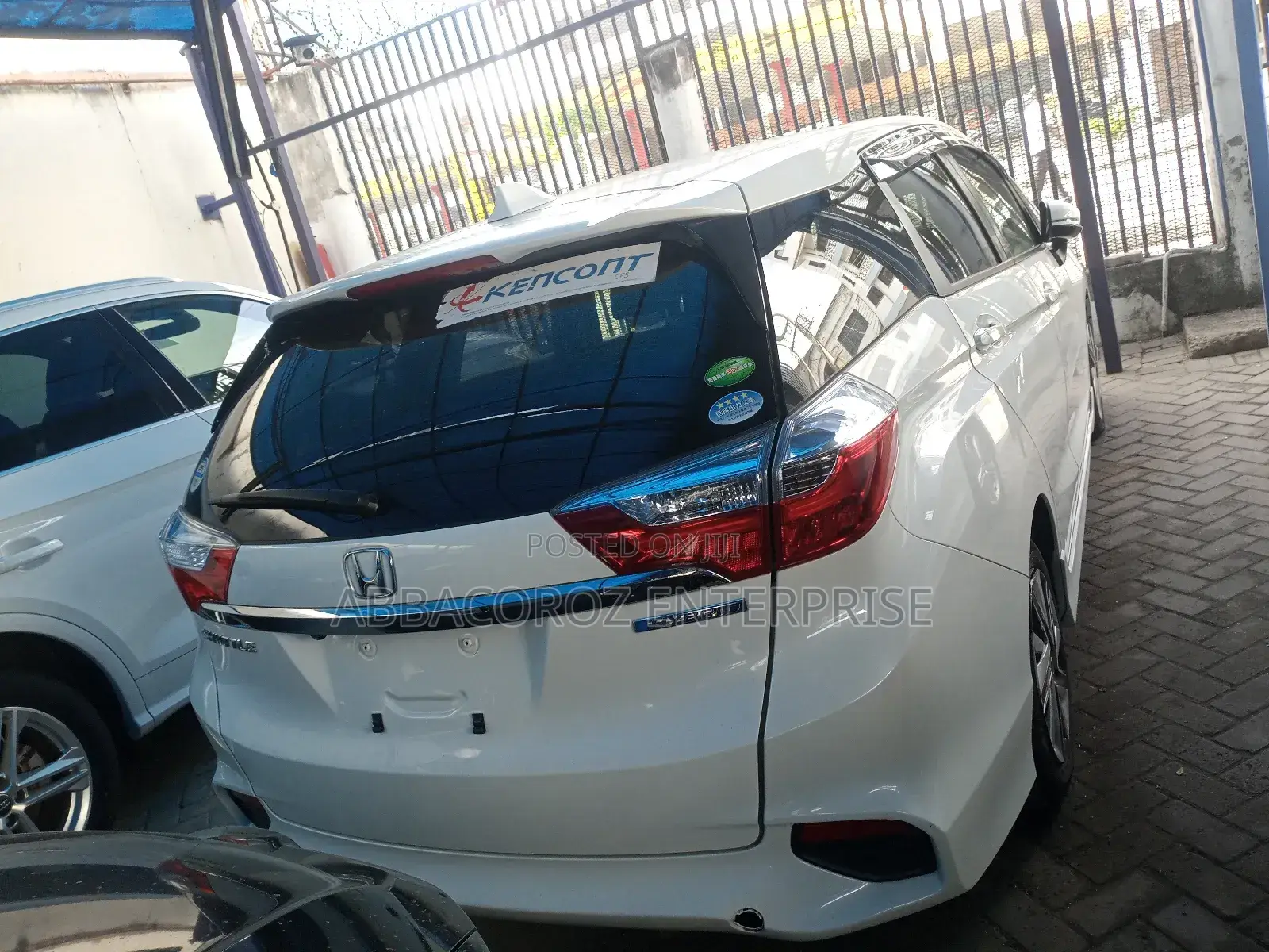 Honda Shuttle 1.5 Hybrid 2WD 2017 White