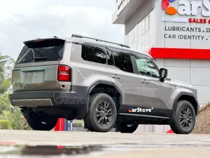 Toyota Land Cruiser Prado 2.8 2024 Brown