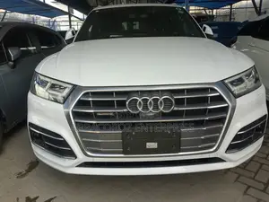 Audi Q5 2.0T Premium AWD quattro 2018 White