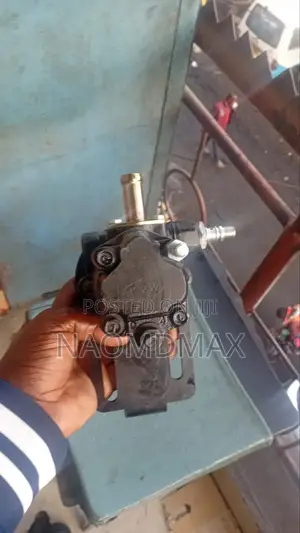 Power Steering Pump 1 Nut Isuzu Dmax