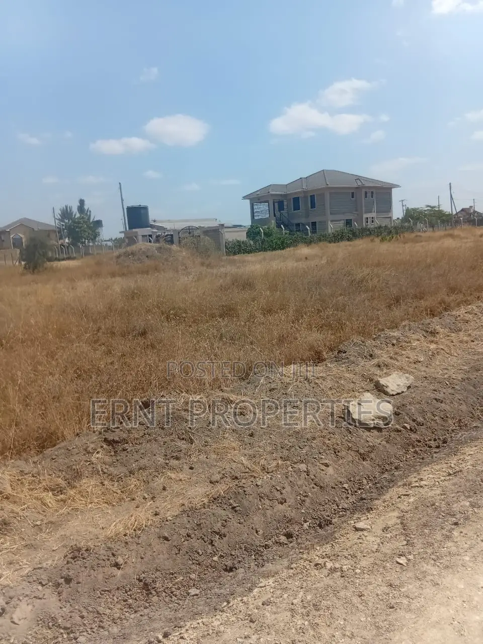 Corner Plot in Kitengela Utumishi Estate – Controlled Development