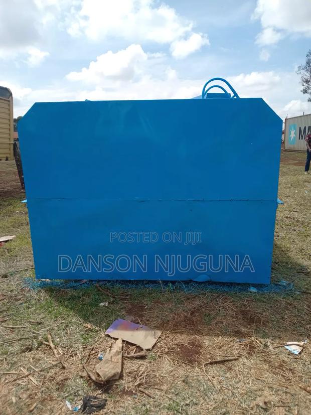 Water Tanker - thumbnail 4