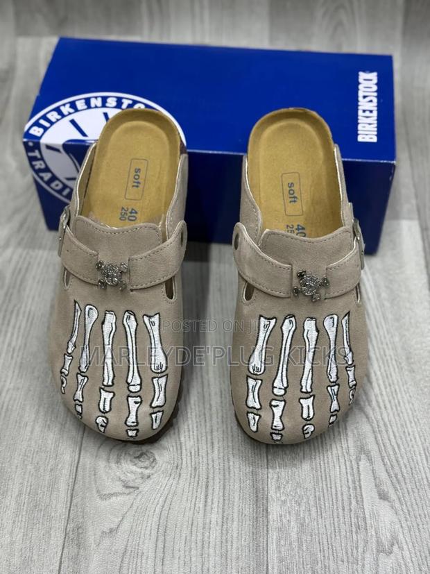 Toxic Clogs Sandals - thumbnail 3