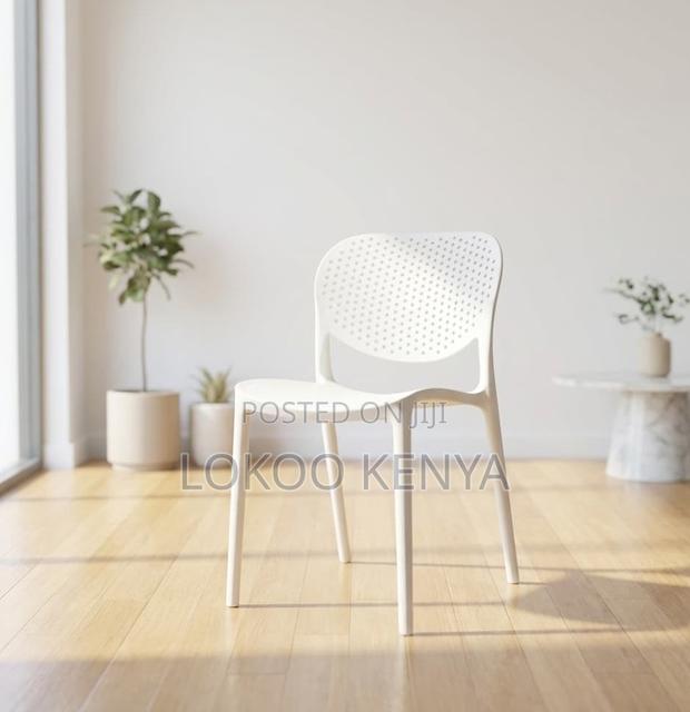Dining Chair; Armless Durable Stackable Plasic Dining Chair