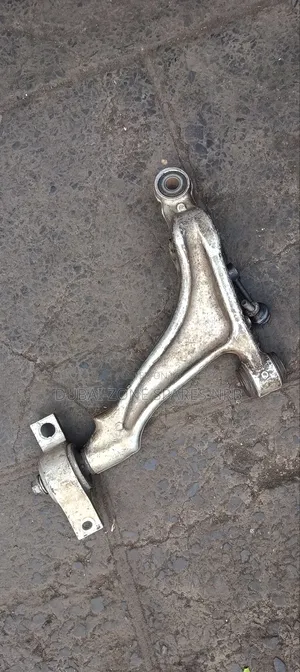 Front Arms Mark X, Crown 4-Wheel Drive.