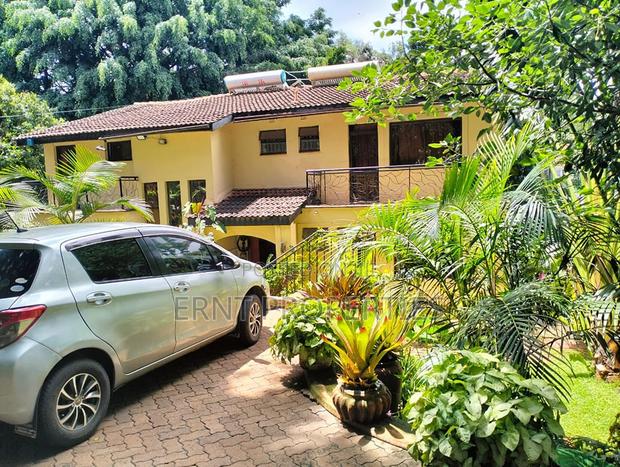 4bdrm Mansion in Njumbi Lane, Muthangari for sale - main view