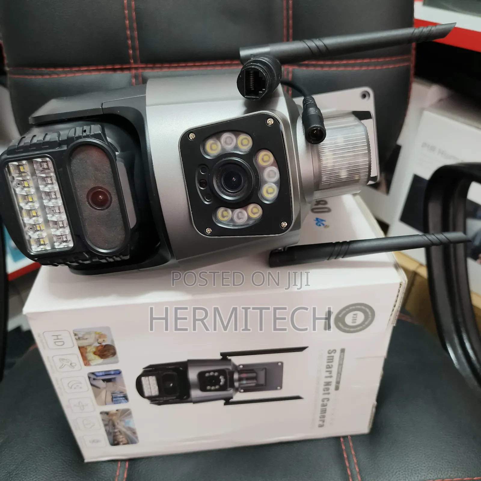 CCTV Dua Lens Electric Powered PTZ With Strobe Lights