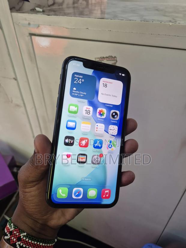 Apple iPhone 11 64 GB Black - thumbnail 4