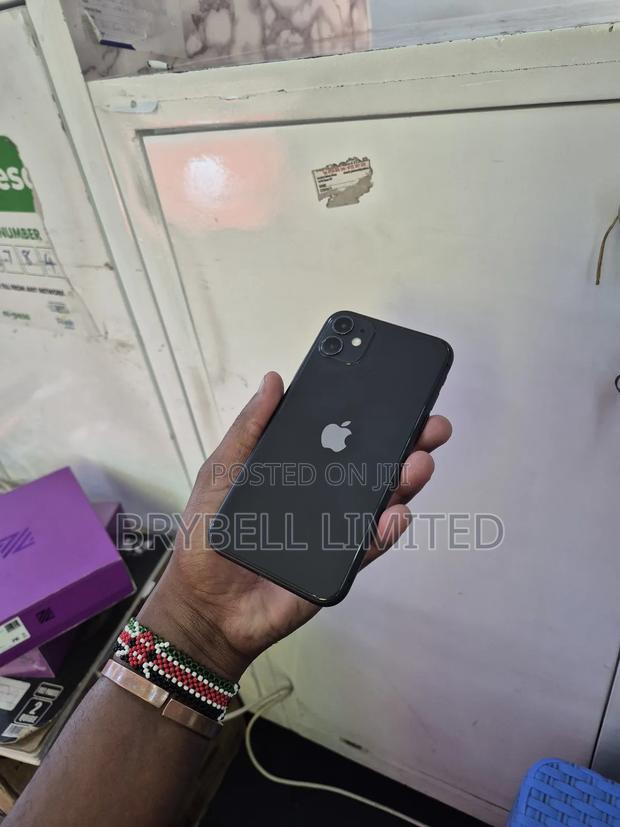 Apple iPhone 11 64 GB Black - thumbnail 6