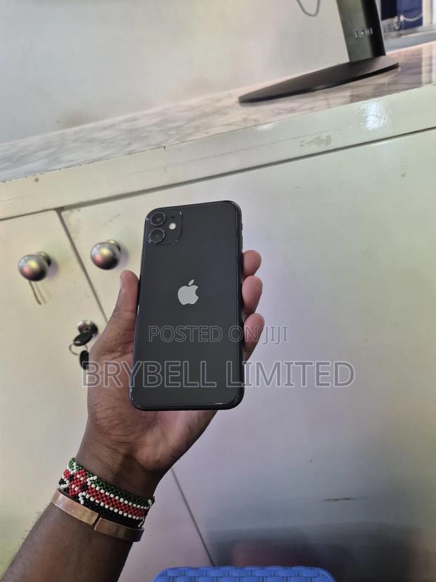 Apple iPhone 11 64 GB Black - thumbnail 3