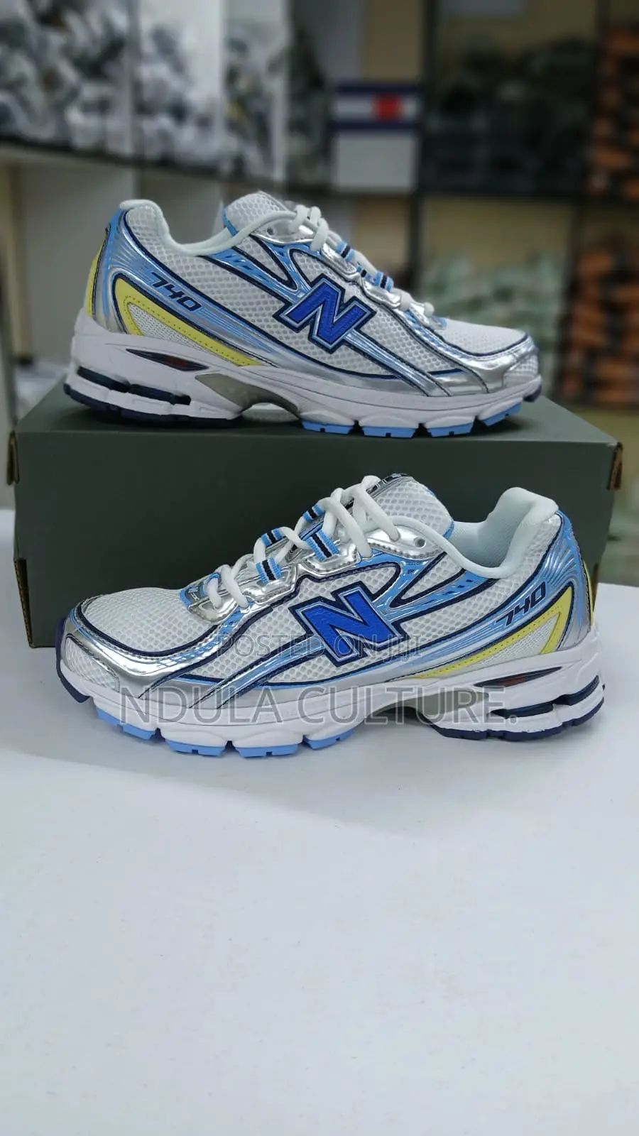 New Balance 740