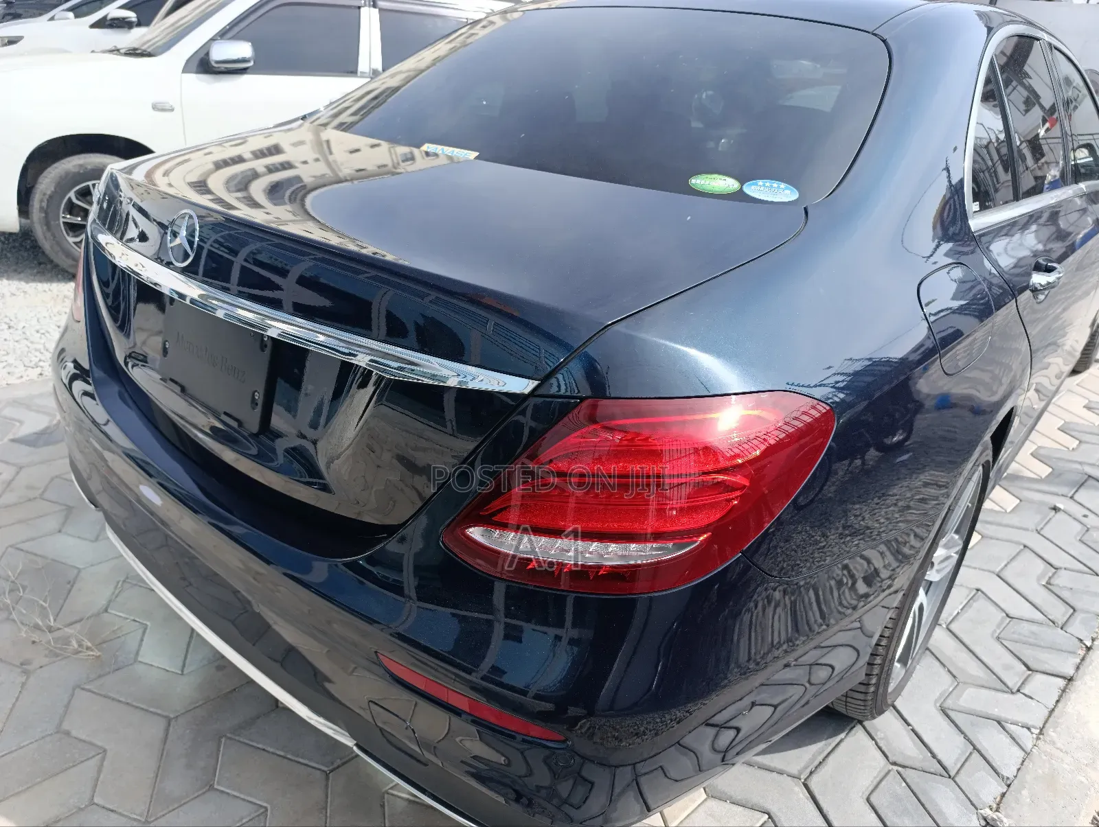 Mercedes-Benz E200 2018 Blue