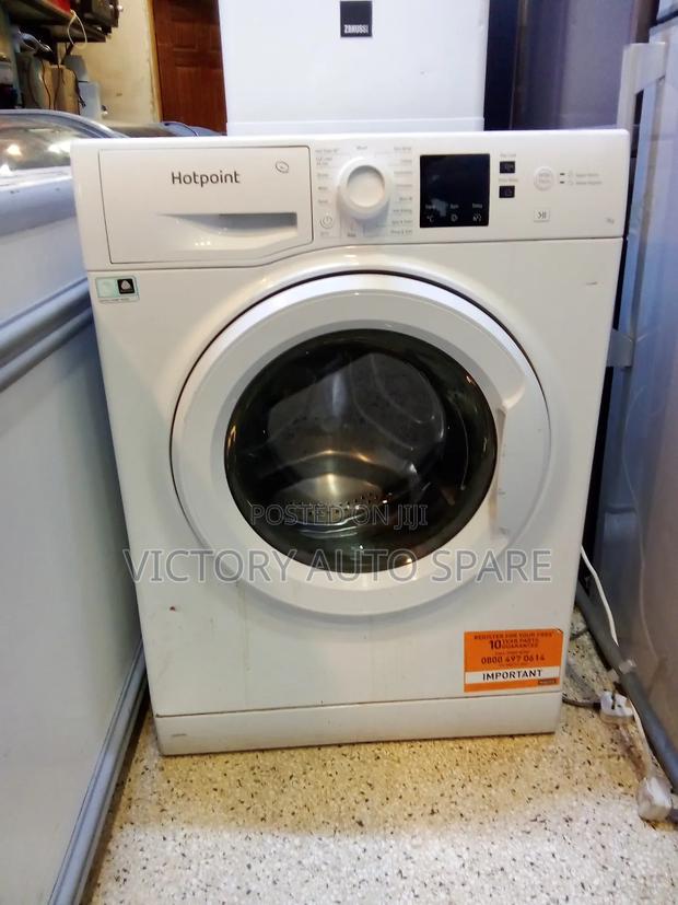 Front Load Washing Machine (Hotpoint) - thumbnail 3