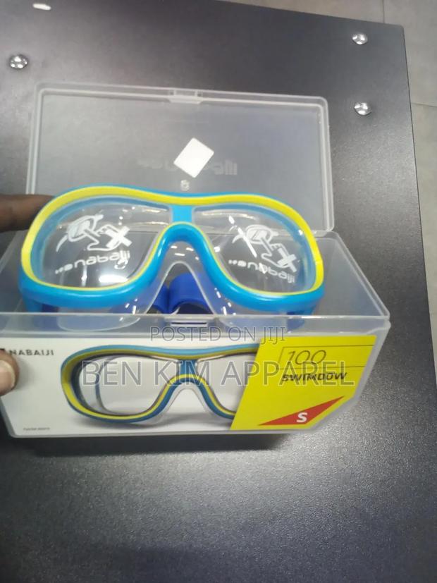 Wide Field of Vision Kids Pool Swimming Mask Anti Fogg Treated 99% Uv