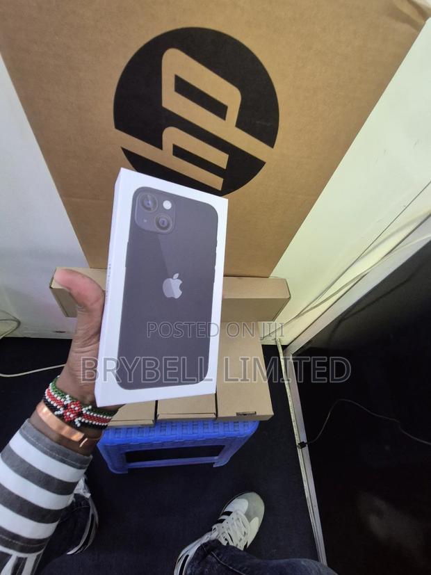New Apple iPhone 13 256 GB Black - thumbnail 2