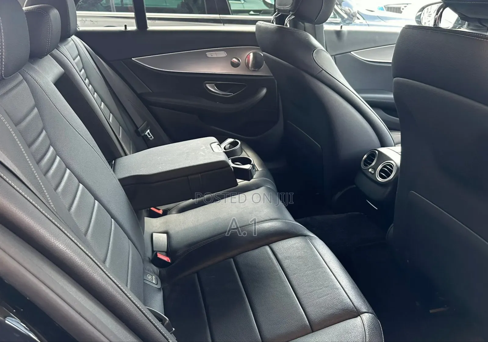 Mercedes-Benz E200 2018 Blue
