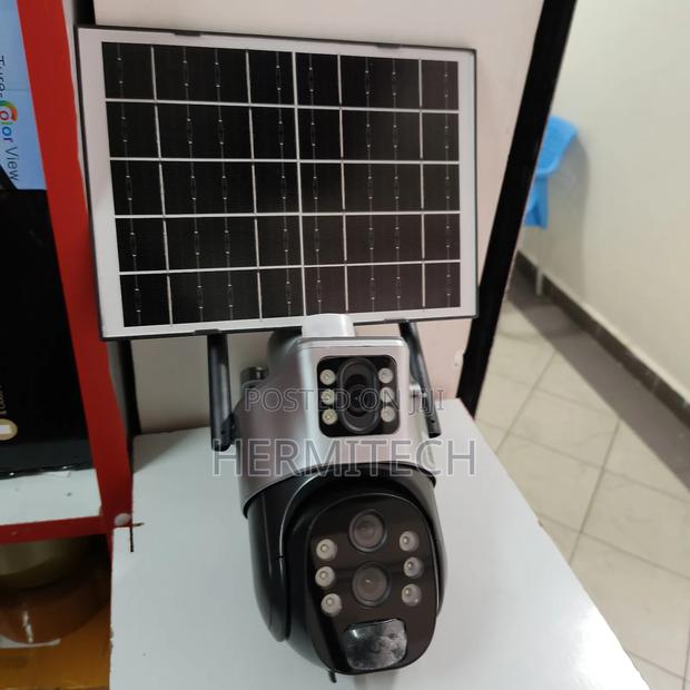 Solar Powered PTZ Surveillance 4g Cameras 10x Zoom
