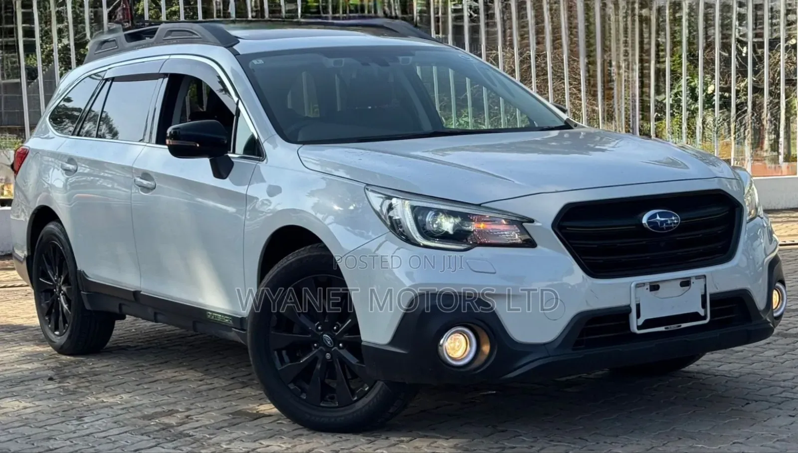 Subaru Outback Premium AWD 2020 White