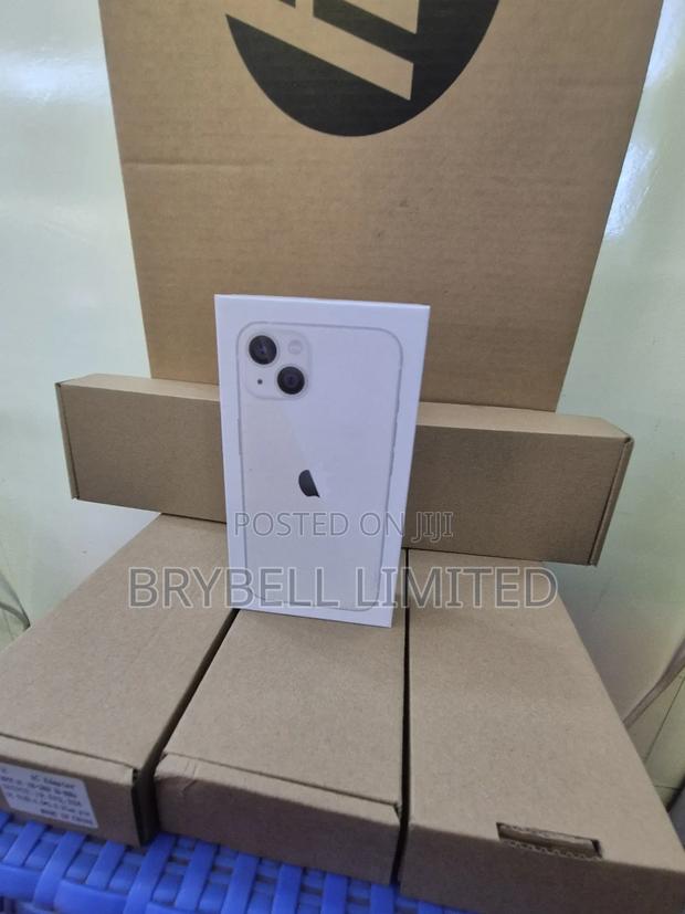New Apple iPhone 13 256 GB White - thumbnail 5