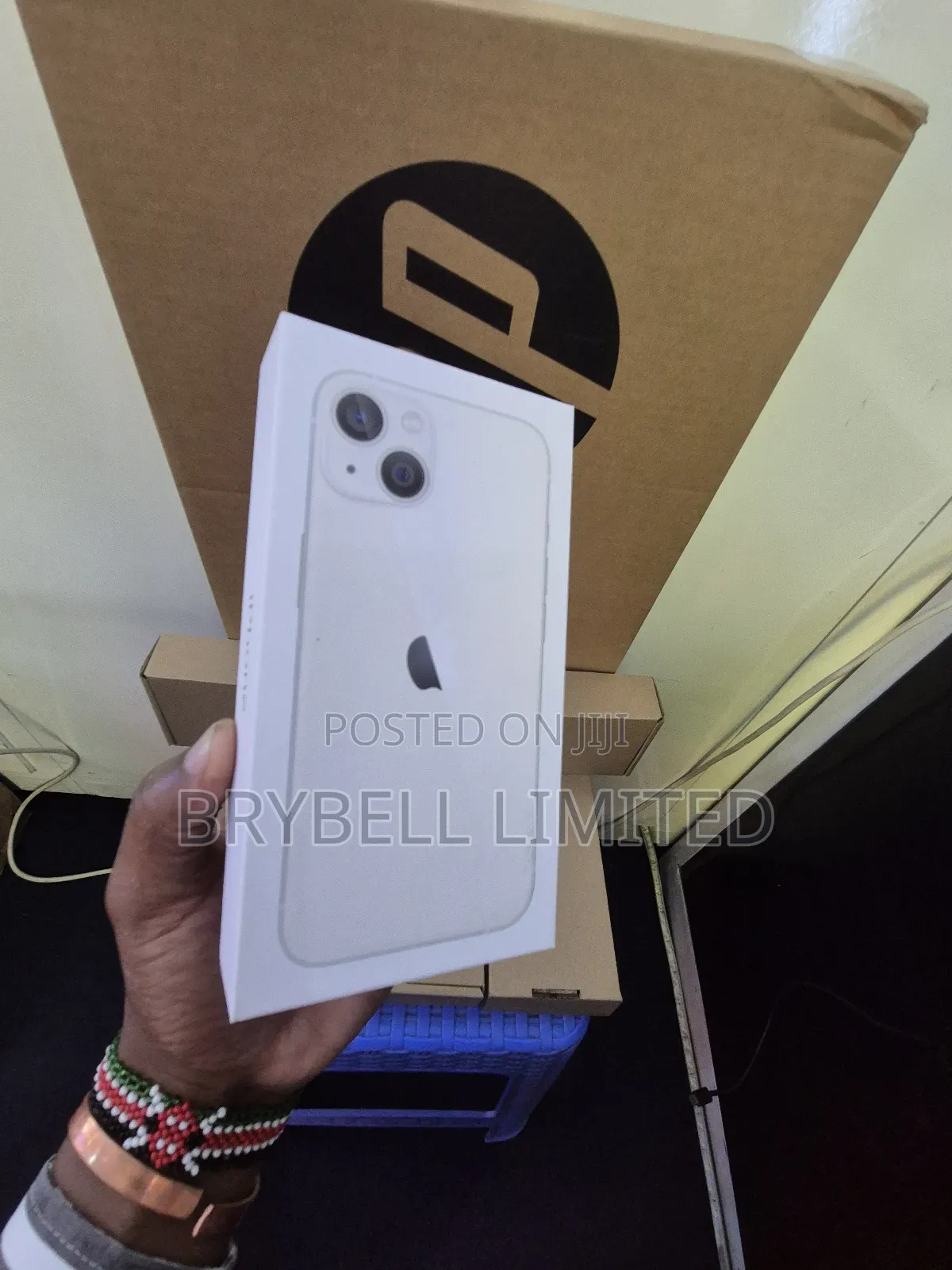 New Apple iPhone 13 256 GB White
