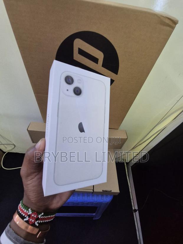 New Apple iPhone 13 256 GB White - thumbnail 6