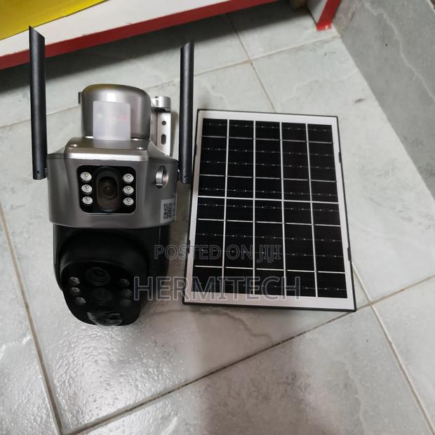 Dual Lens 4g Surveillance 10x Zooming Out CCTV