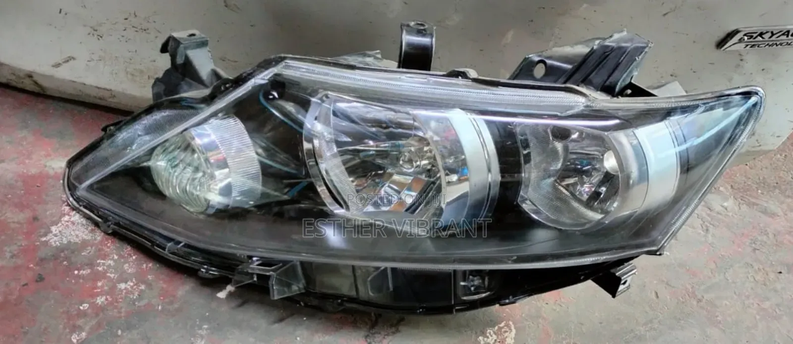 Allion 265 Headlight