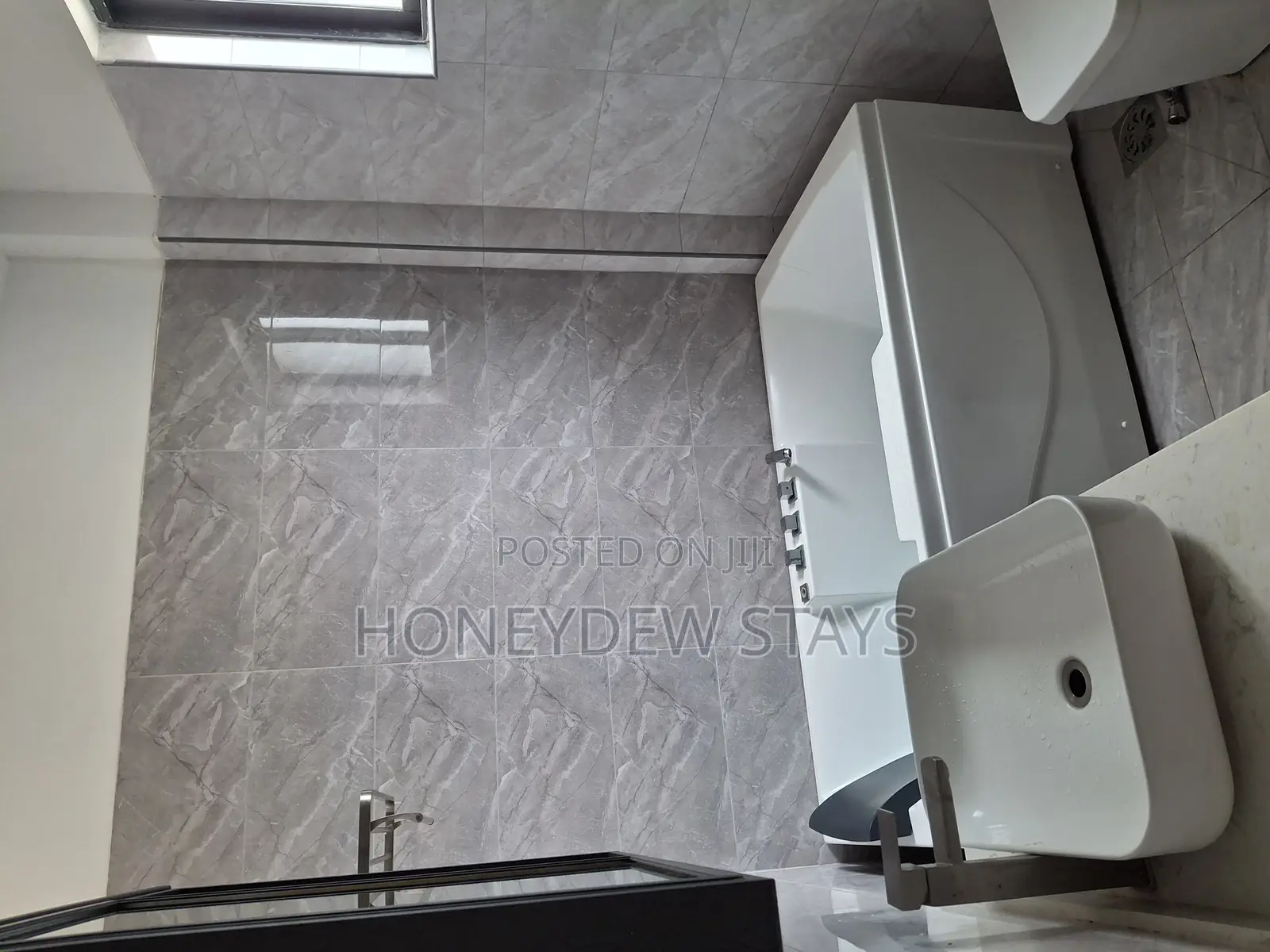 Furnished 5bdrm Apartment in White Oak Residency, Valley Arcade