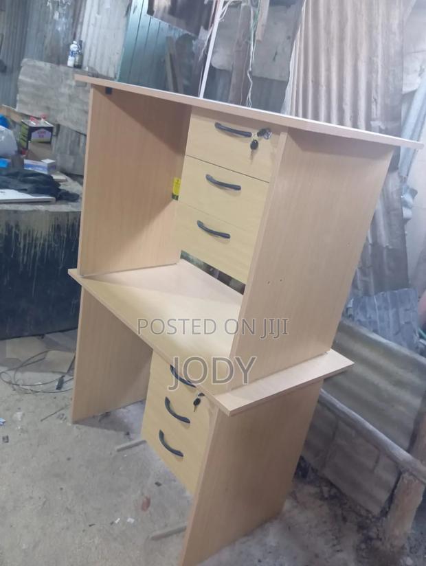 Modern Office Desk – Strong, Spacious & Stylish - main view