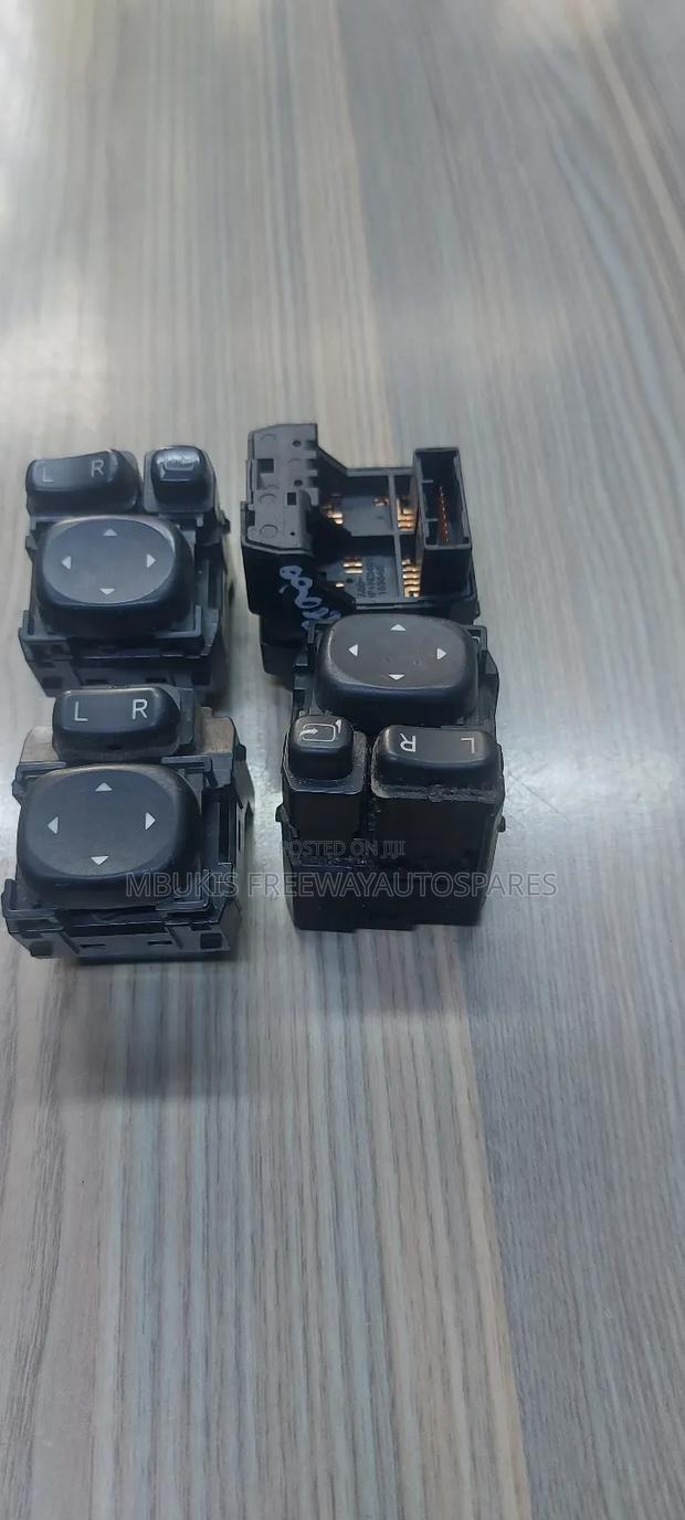Side Mirror Switch Prado J120/150 - thumbnail 2