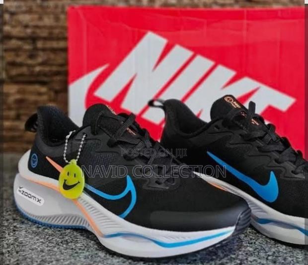 Zoom X Sneaker - thumbnail 2