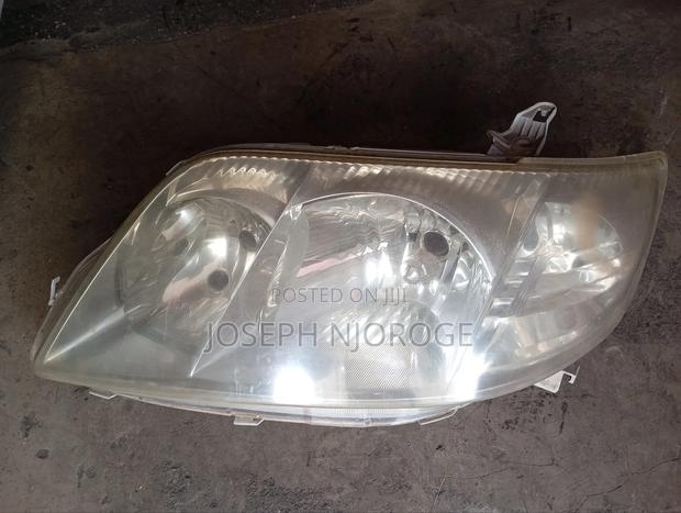 Fielder 2005 Headlight Non Zenon - main view