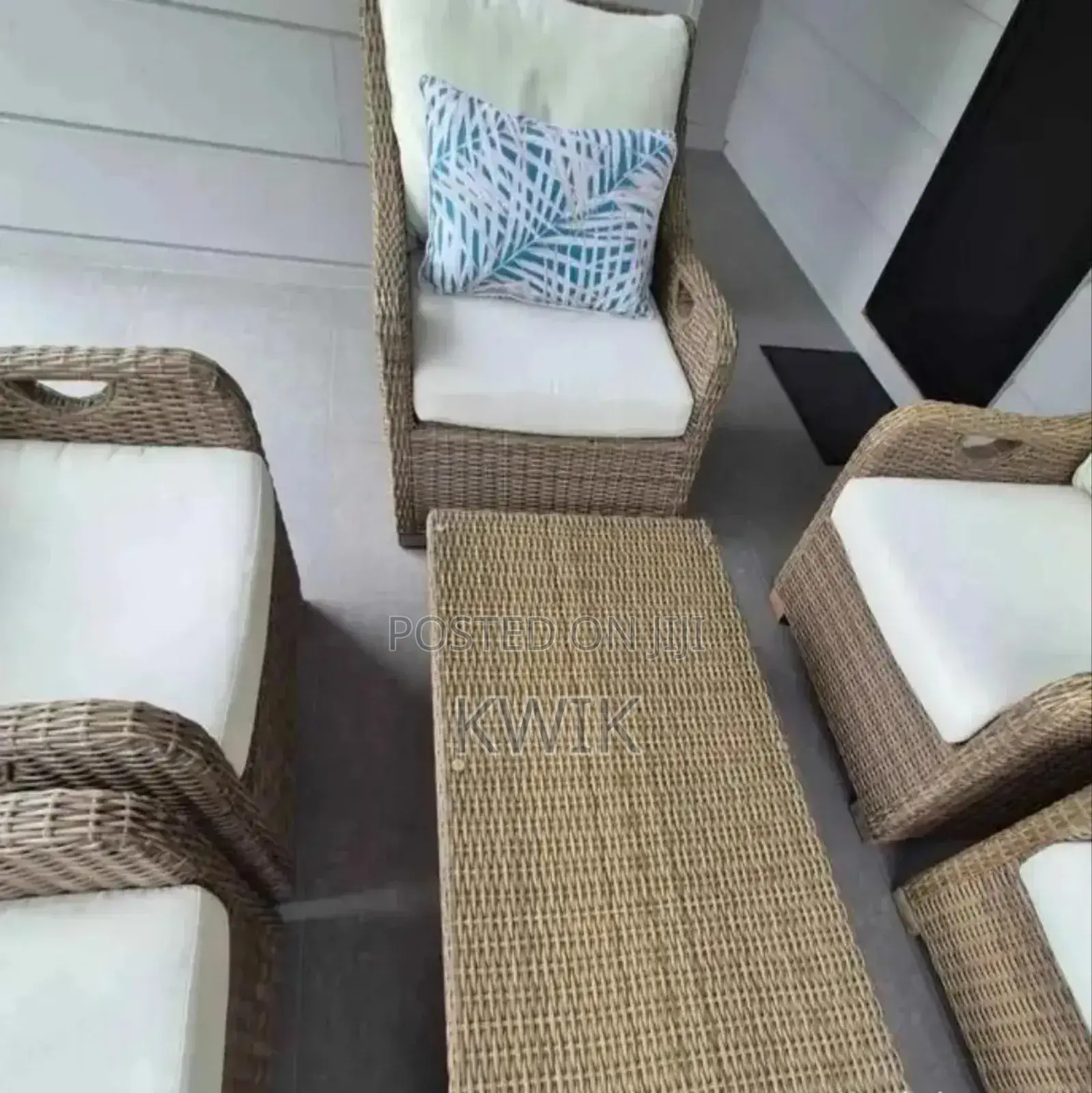 Luxury 5-Seater Rattan Outdoor Patio Sofa Set With Cushions